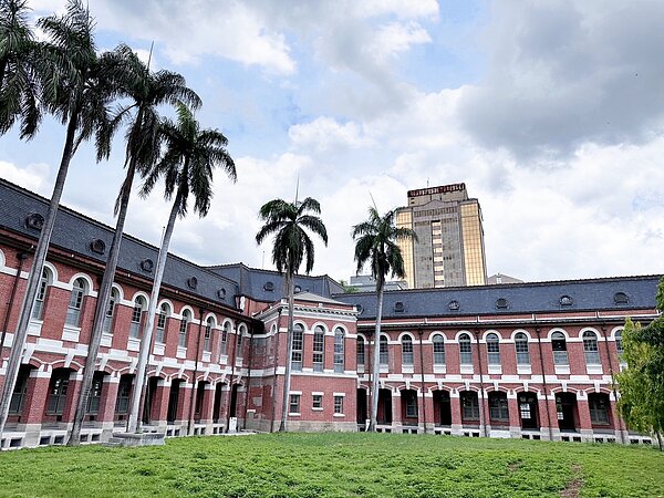 台中州廳修復後中庭外觀。圖/台中市政府提供