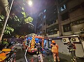 新店民宅驚傳氣爆！警消馳援破門灌救　起火原因待查
