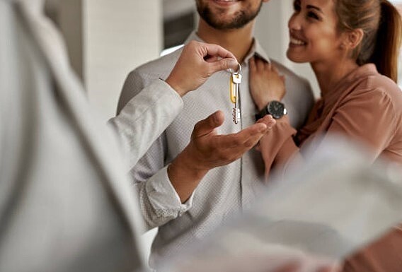 一眼看穿房仲賣屋手法:心法5收足服務費 也要讓客戶心存感激
。圖/民生頭條