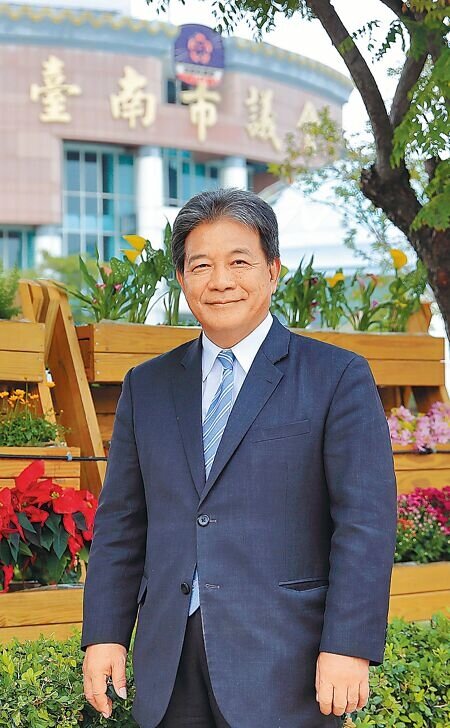 台南市前議長郭信良涉向業者索賄1300萬元,遭南檢依貪汙罪起訴。(本報資料照片)