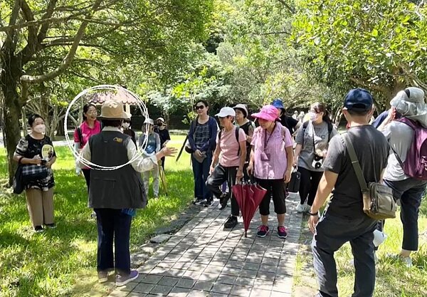 秀山里舉辦樂齡活動貴子坑半日遊。（圖／北投樂生活Ｘ有你有我）