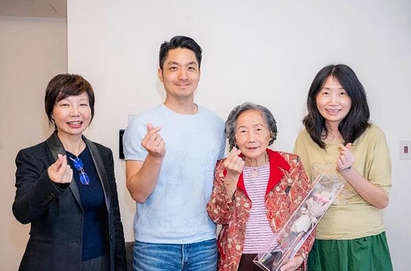 台北市政府推動「社會住宅青銀換居計畫」。圖/都發局提供