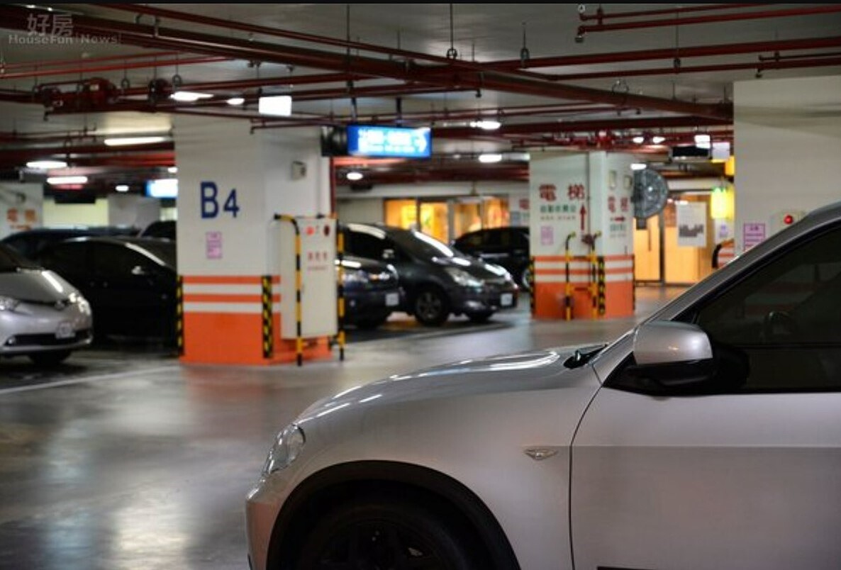 愈來愈多民眾在買房配車位時遇到瓶頸,深感建案車位都不按照戶數配滿額,導致車位不給買的情況。圖/好房網News資料照