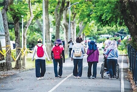 信託公會指出,信託2.0推動目的是希望信託業能順應社會人口變遷,正視高齡民眾與企業傳承的需求。圖∕本報資料照片