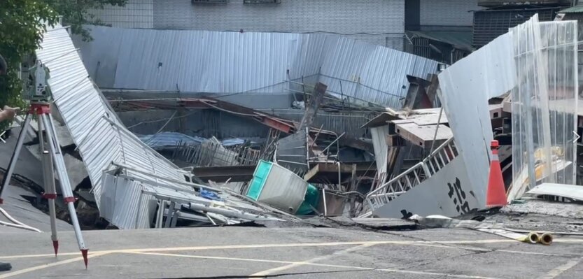 ▼律師建議,住戶除了向建商索賠,也要連北市府一起告。(圖/東森新聞)