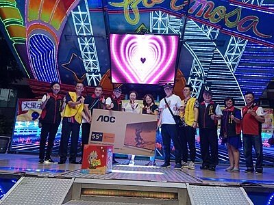 民眾逛市集再享抽各種好禮。圖/台中市經發局提供