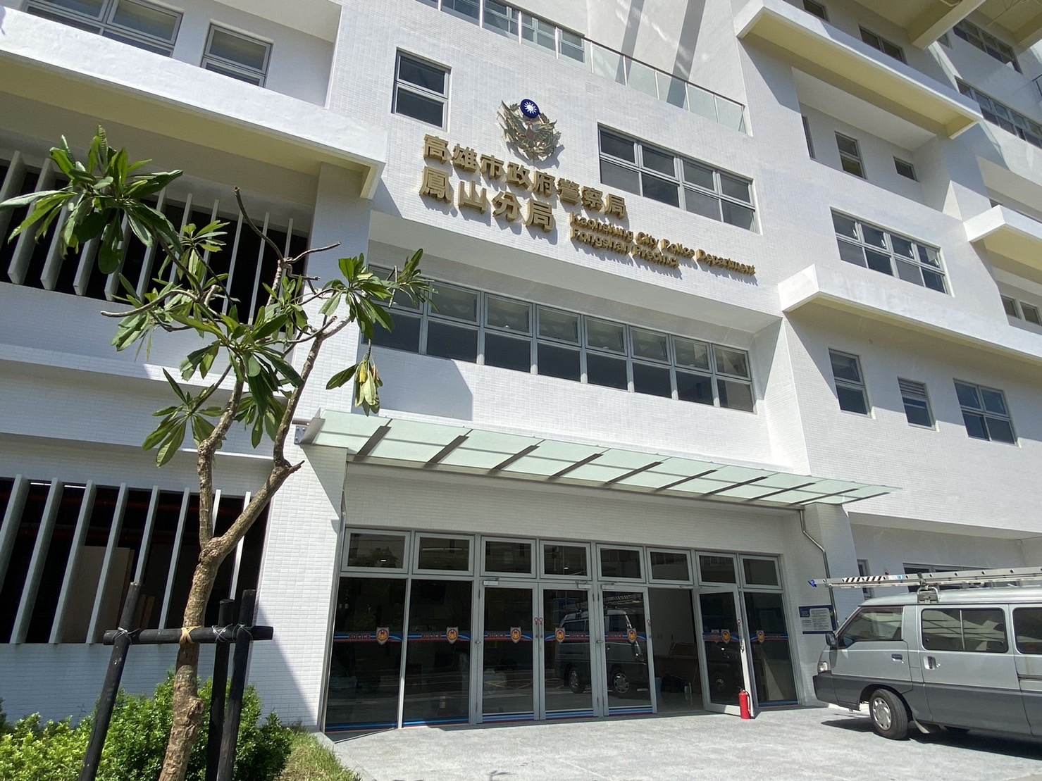 新鳳山警分局位於文龍東路，9月16日分局員警將進駐辦公。記者石秀華／攝影 