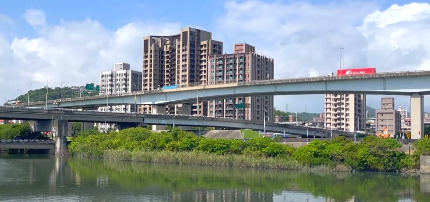▼擴大五股遊憩空間,新北花億元景觀橋。(圖/東森財經)