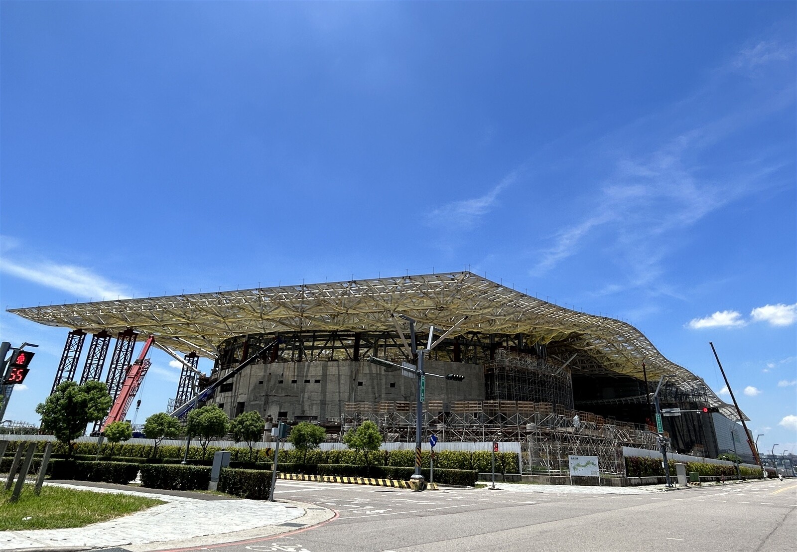 台中市水湳經貿園區的國際會展中心施工中。記者趙容萱／攝影 