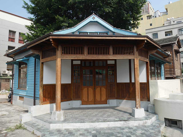 「東門派出所」建於1923年,為嘉義市現今僅存的日治時代警察機關歷史建築。圖/文化局提供