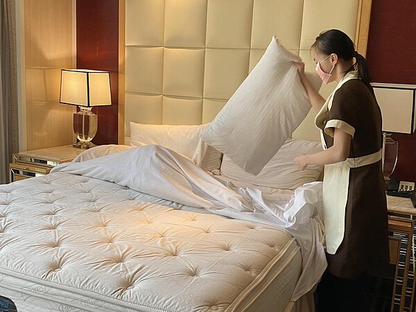 飯店業碰上史上最大缺工潮,亂象頻生。圖為飯店示意圖,與新聞無關。 圖/台中市勞工局提供