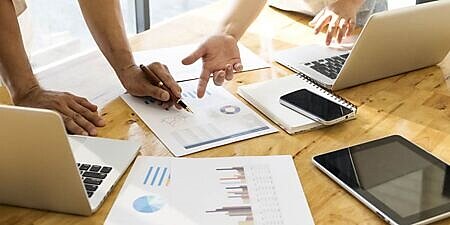 保單不具一身專屬性,欠稅人不能再藉由購買保單規避稅捐義務。圖∕freepik