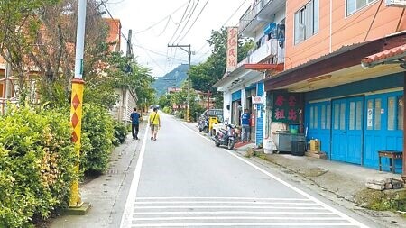 
南橫公路台東端不敵颱風侵襲，埡口至向陽路段封閉搶修至10月底，沿線旅宿業住房率慘跌至2成。（蕭嘉蕙攝）
