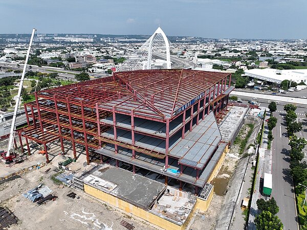 水湳轉運中心20日辦理上梁典禮。圖/台中市府提供