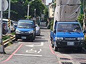 高雄巷弄違停多　「消防車怎過？」