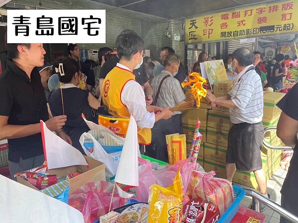 中元普渡的日子，各社區或鄰里陸續舉辦祭拜活動。（圖／中正萬華樂生活Ｘ有你有我）