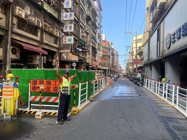進入市中心施工，6條主要道路交通受衝擊，影響3商圈。圖／基隆市工務處提供