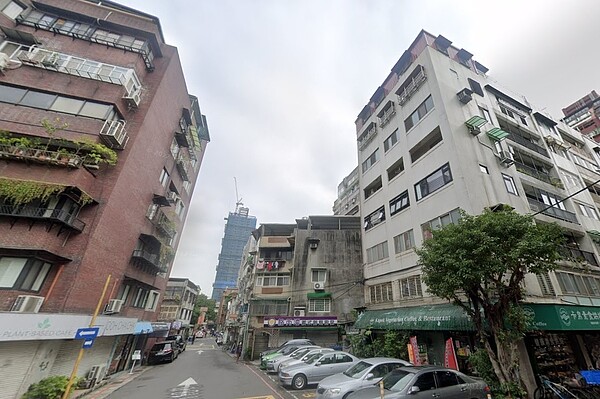 網友表示,沒有辦法想像台北捷運科技大樓站周遭房價高得離譜。圖/Google Map