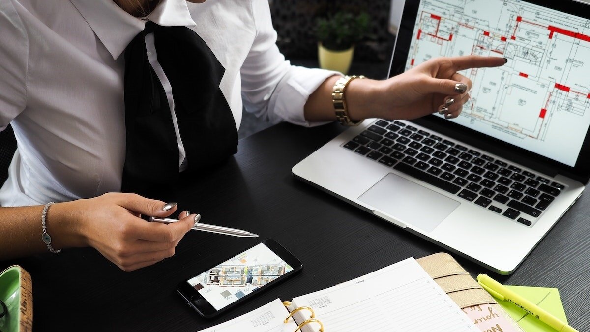 ▼原PO好奇問網友，覺得「採光」、「通風」、「格局方正」哪個最重要？（示意圖／取自<a href="https://www.pexels.com/zh-tw/photo/313691/"><span style="color:#000000;">Pexels</span></a>）