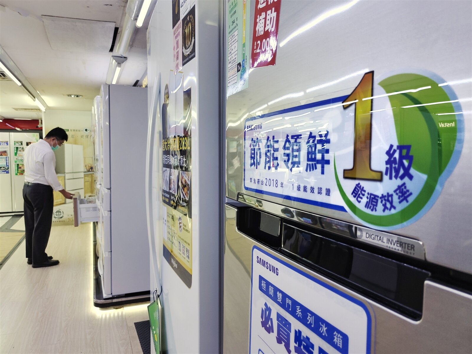 節能家電退還減徵貨物稅已核定退還減徵貨物稅稅額141.58億元。圖/聯合報系資料照片