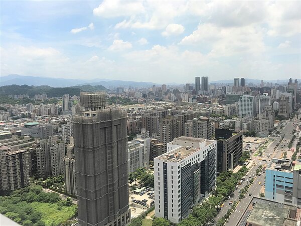 房市示意圖。 記者游智文/攝影