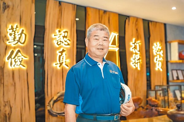 宜雄建設董事長賴森源說,桃園因著交通、產業的發展,未來房價漲幅可期。圖/業者提供