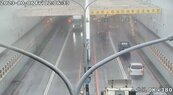 貨櫃車撞落限高架　旗津過港隧道大塞車
