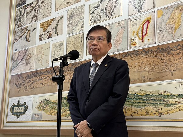 交通部長王國材表示，普遍很多人覺得房務、清潔工作辛苦，不願意擔任，國外移工或許意願較高。記者周湘芸／攝影 