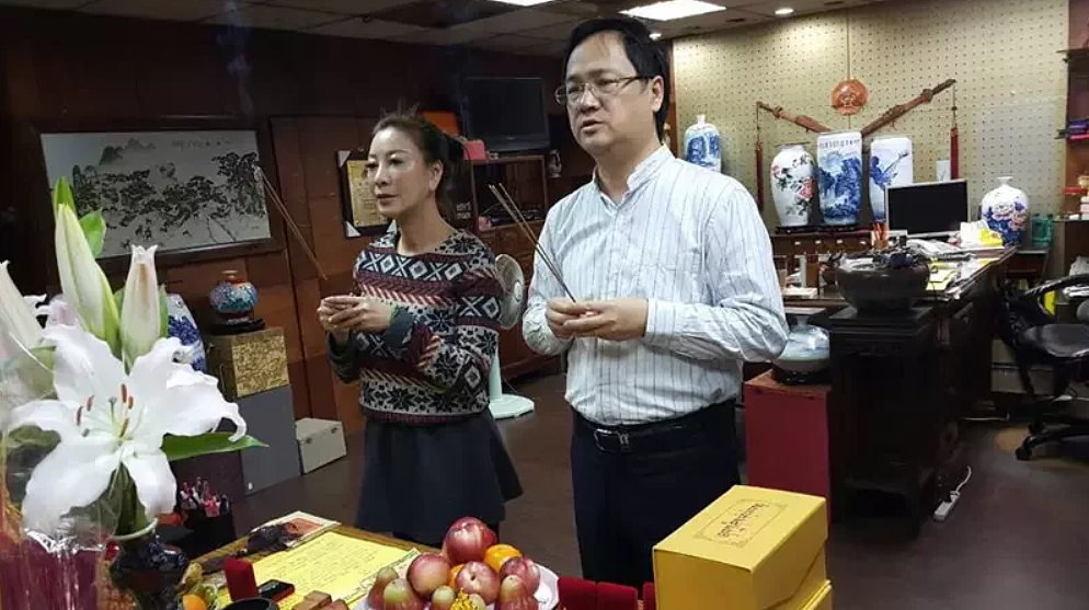 江柏樂自喻算命界第一強，過去也算出不少演藝圈大小事。圖／翻攝自網路
