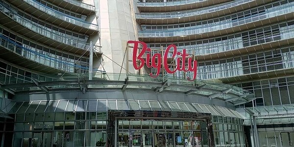 遠東巨城董事長李靜芳透露,今年在解封與國境開放帶動下業績目標上看150億。圖/中時報系資料照