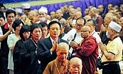 中部全國供佛齋僧大會　虔誠信眾近三萬人