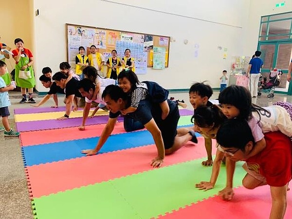 新竹縣政府即將在5月17日舉辦第一場「寶寶爬行GOGOGO」活動。圖/新竹縣社會處提供