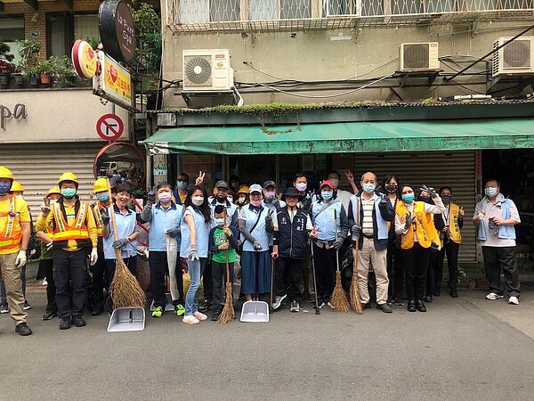 敦安里里鄰清掃活動