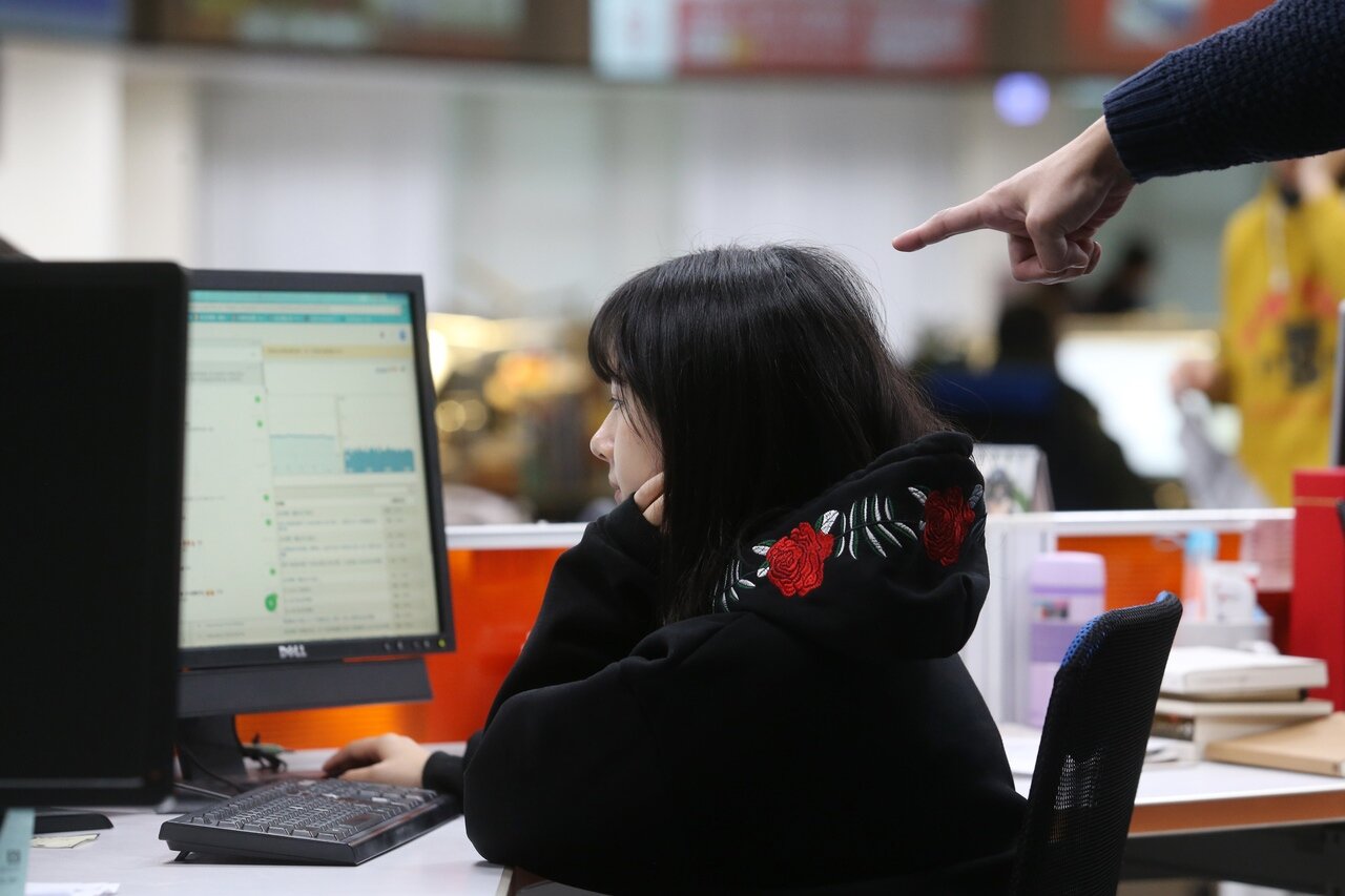 上班族示意圖。記者王騰毅／攝影 