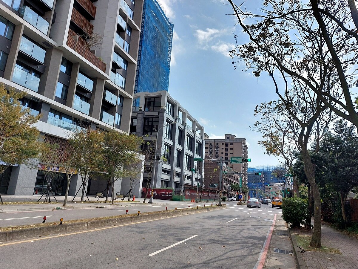 在青埔用雙北市、新竹精華區還低的價格,就可買到新穎的大樓,這幾年吸引許多雙北客、竹科工程師到青埔買房,吸引北漂、南漂客。圖/好房網News記者林和謙/攝