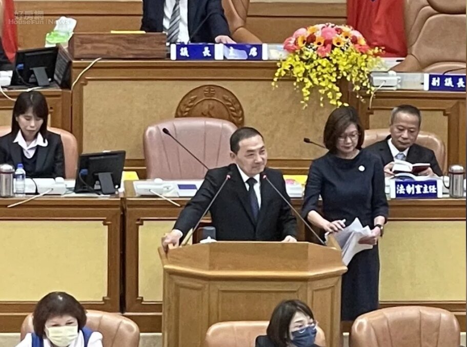 新北市長侯友宜表示,在思考棒球場問題,已請相關人員評估,看能否在新北市找到比新莊棒球場更國際化的場地。圖/記者張睿廷攝影