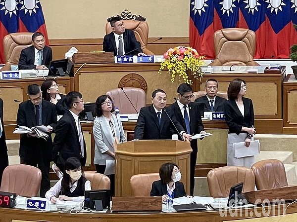 民進黨議員批新北1675棟違老,僅7棟完成補強。市府回應,會持續鼓勵民眾補強。記者張睿廷/攝影