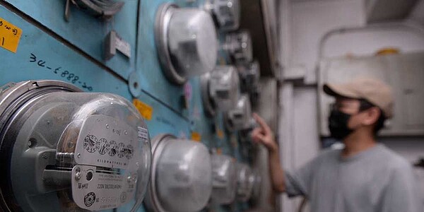 為避免5月下旬供電吃緊,經濟部將今年夏月電價實施期程提前至5月16日開始。圖/本報資料照片