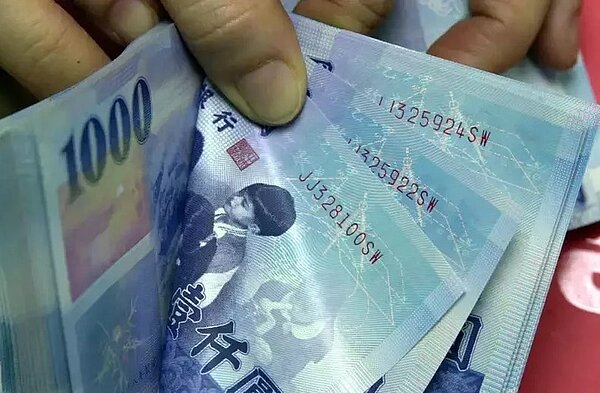 今年首季國銀獲利三支柱中,金融投資收益達596億元、年暴增2.4倍。示意圖/聯合報系資料照片