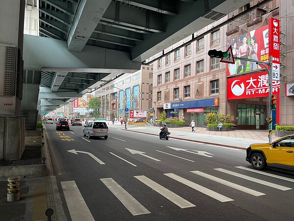景平路街景。圖/東森房屋提供