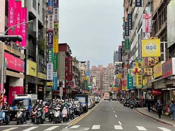 景新街街景。圖／東森房屋提供