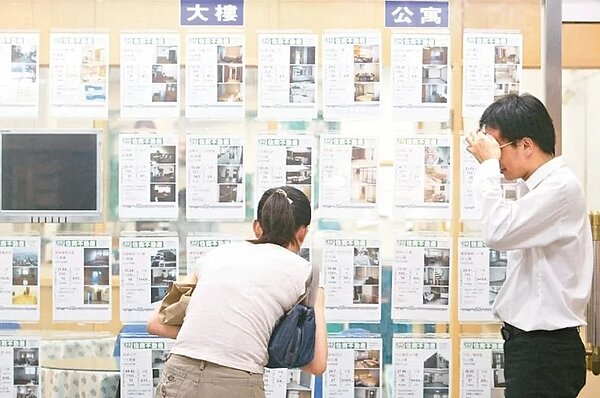 繼央行理事李怡庭強調，消費者物價指數（CPI）應進一步納入房價，提供央行貨幣政策更全面決策依據後，多位財經學者也呼籲行政院主計總處應著手「試編」。圖／聯合報系資料照片