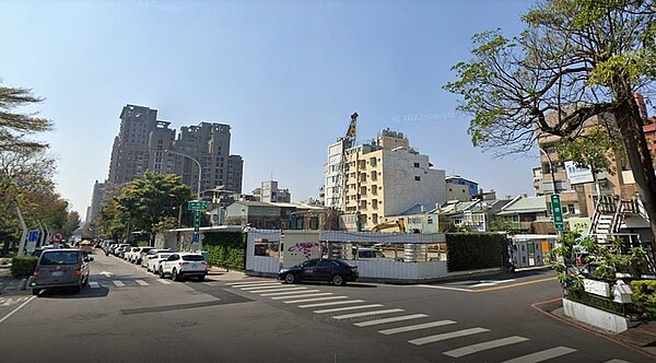 後自住時代來了?台中「這區」交易熱竟可挑戰屯區 台中市近一年來各季度買賣移轉熱區,前五個交易熱區當中,除了常見的北屯、西屯、南屯之外,擁有成熟機能的北區也上榜,其中北區今年第一季交易量以一戶之差差點擠下南屯。圖/google map