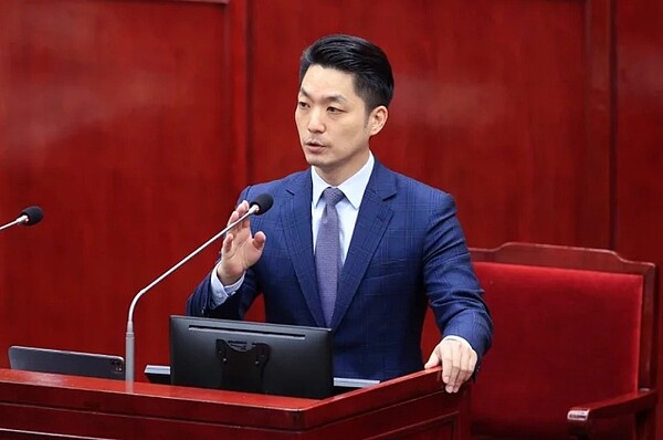 台北市長蔣萬安今天赴議會專案報告，這也是蔣萬安上任後，首度針對議員關心的重大施政報告。記者余承翰／攝影
