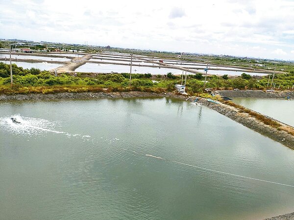 台南七股區鄉親昨天於國土計畫法說明會反映部分靠近安南區土地，國土功能分區劃為農地，不利未來發展。記者謝進盛／攝影 