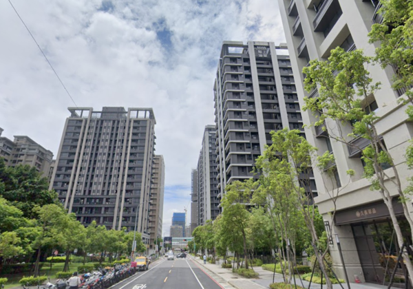 板橋區華江一路為去（2022）年度新北最夯購屋路段。街景圖／翻攝自Google maps
