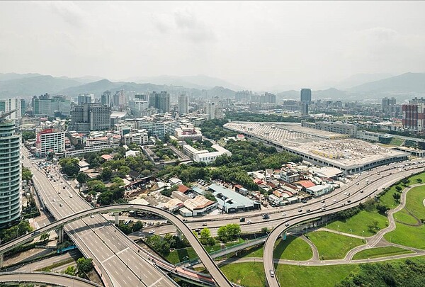 新店十四張區段徵收B單元空拍照片。圖／新北市城鄉局提供