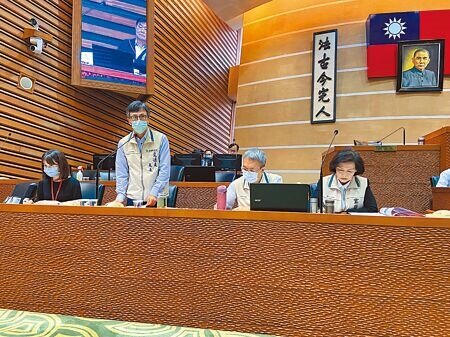 宜蘭民眾長久期盼台2庚線建設,但議員質疑縣府完全沒進度,縣府交通處強調將全力以專案優先處理。(吳佩蓉攝)