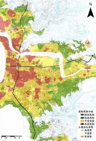 台北市土壤液化潛勢地圖，可發現士林區、中山區與內湖區等處，都可以看見土壤液化高風險區。圖／北市議員林延鳳提供