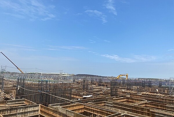 桃園航空城安置住宅居民選屋後,要自己做裝潢、牽水電,屆時安置住宅點交後,「也是家徒四壁的毛胚屋」?桃園市府進一步說明。圖/桃園市政府提供